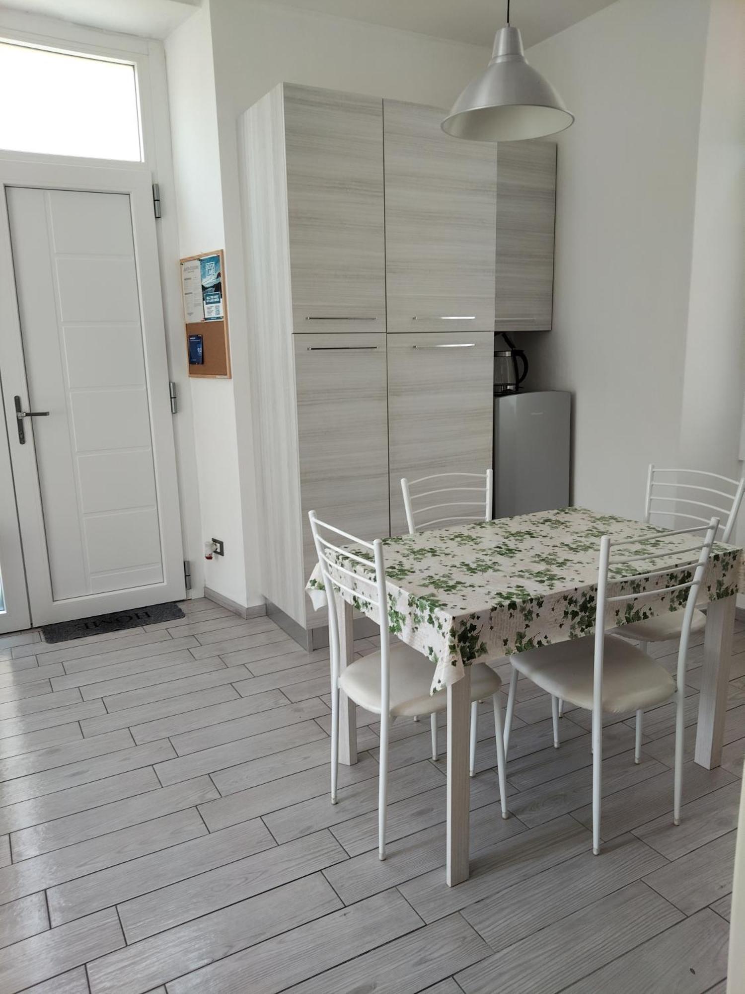 La Casalina Apartment Оменя Екстериор снимка